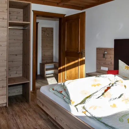 Apartment Parseier